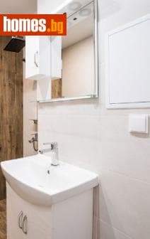 Тристаен, 88m²