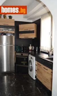 Тристаен, 100m²