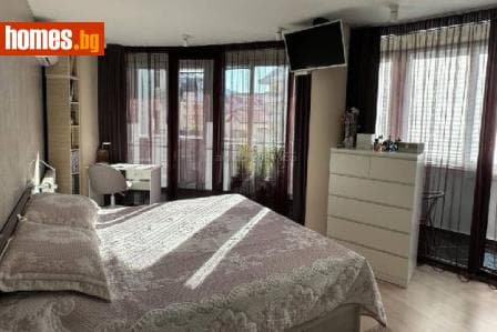 Тристаен, 134m²