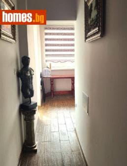 Двустаен, 61m²