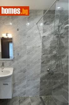 Тристаен, 80m²