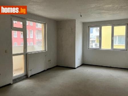 Тристаен, 109m²