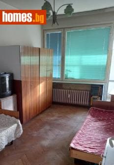 Тристаен, 88m²