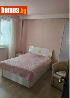 Тристаен, 86m²