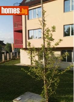 Тристаен, 103m²