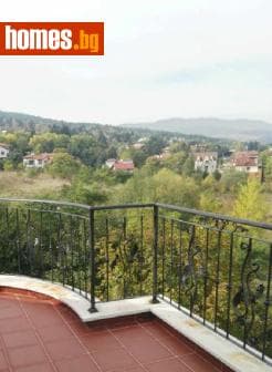 Тристаен, 103m²