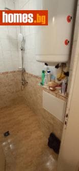 Тристаен, 85m²