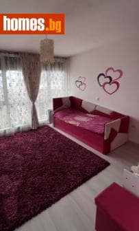 Тристаен, 102m²