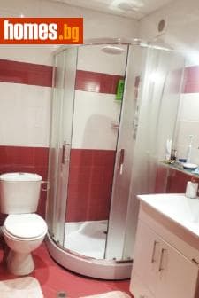 Тристаен, 92m²