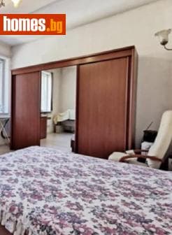 Тристаен, 117m²
