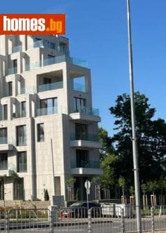 Тристаен, 162m²