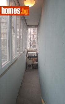 Тристаен, 96m²