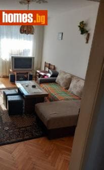 Тристаен, 80m²