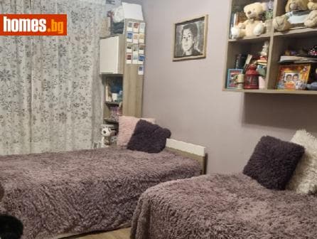 Тристаен, 118m²