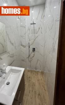 Тристаен, 139m²