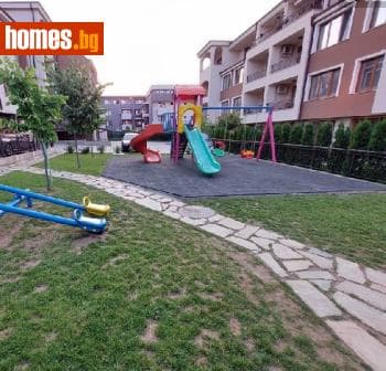 Тристаен, 131m²