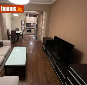 Тристаен, 78m²