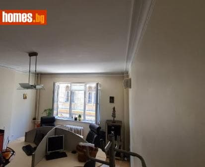 Тристаен, 120m²