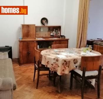Двустаен, 70m²