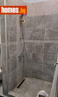 Тристаен, 91m²