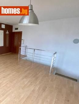 Тристаен, 100m²