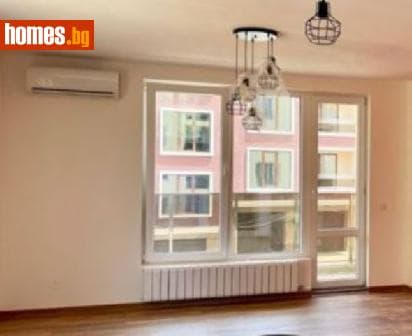 Тристаен, 131m²