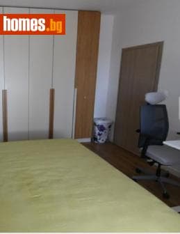 Тристаен, 140m²