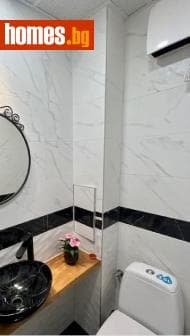 Тристаен, 140m²