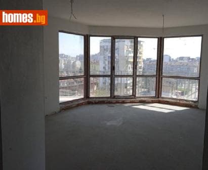 Тристаен, 117m²