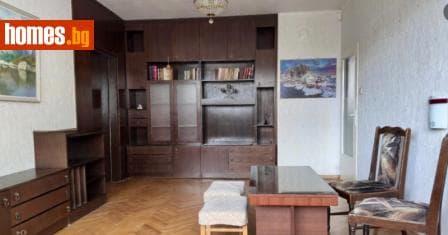 Тристаен, 88m²