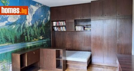 Тристаен, 88m²