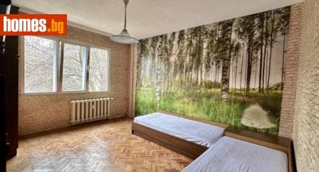 Тристаен, 88m²