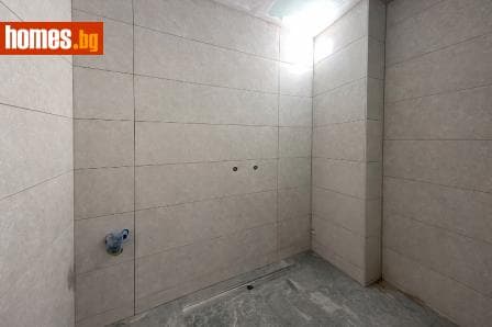 Тристаен, 100m²