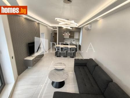 Тристаен, 111m²
