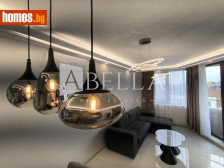 Тристаен, 111m²