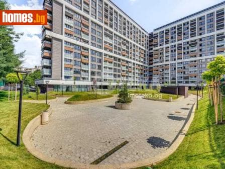 Тристаен, 125m²