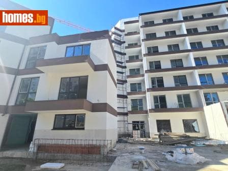 Тристаен, 122m²