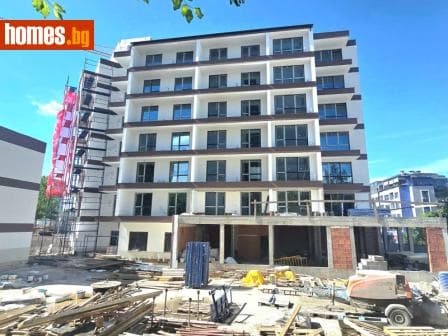 Тристаен, 122m²