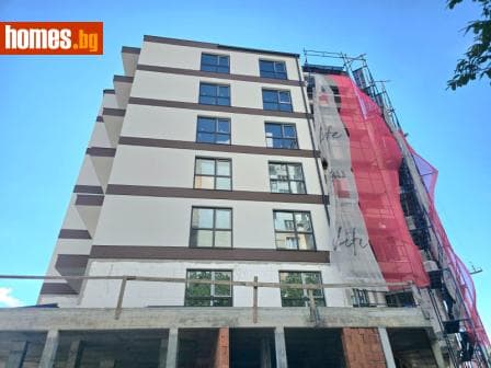 Тристаен, 122m²
