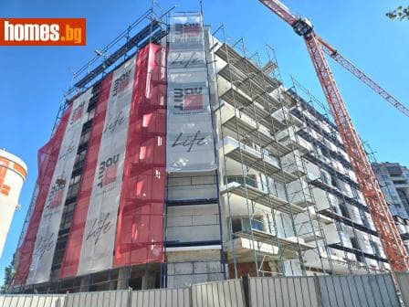 Тристаен, 122m²