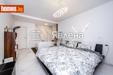 Тристаен, 122m²