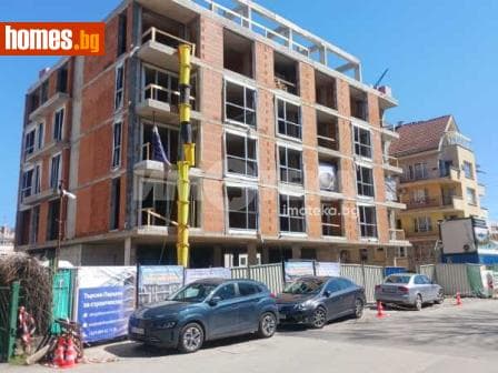 Тристаен, 112m²