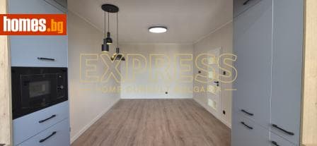 Тристаен, 70m²