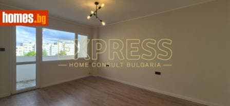 Тристаен, 70m²