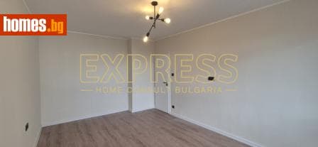 Тристаен, 70m²