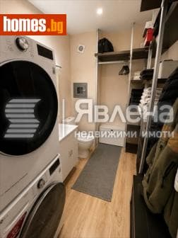 Тристаен, 125m²