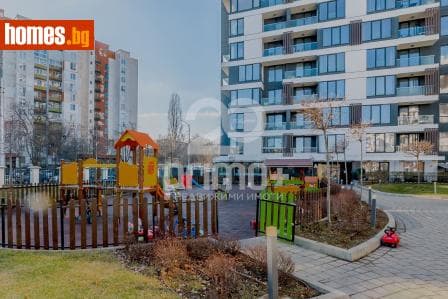 Тристаен, 114m²