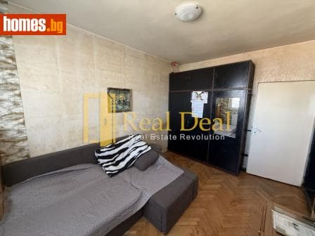 Тристаен, 90m²