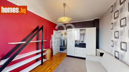 Тристаен, 92m²