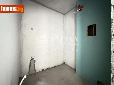 Тристаен, 90m²